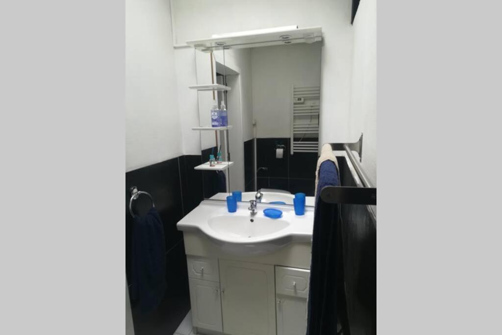 Appartement neuf à Boussu - près de la France - all inclusive élec, Eau, pellet Extérieur photo